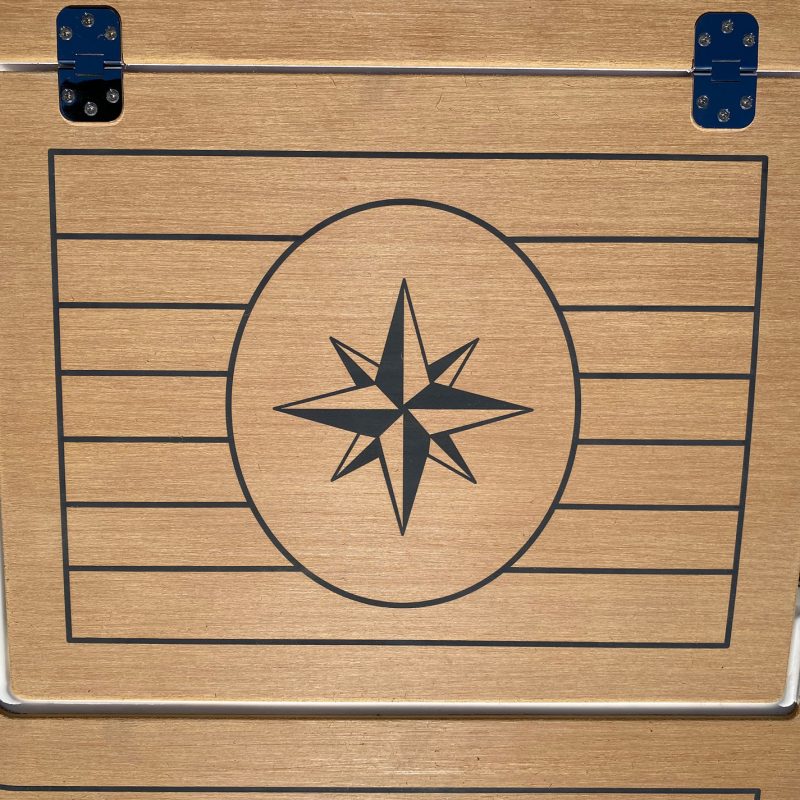 Individuelle Design-Beläge für Boote - Bodenbelag in Teakoptik